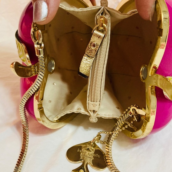 Kate Spade "Far From The Tree Resin Apple Bag - Picture 5 of 7